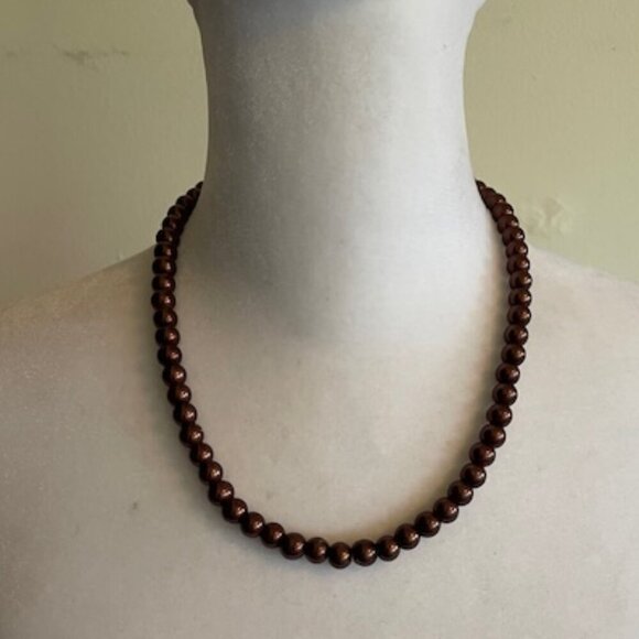 VINTAGE Brown Faux Pearl 18 KGP 19" Single Strand Necklace - Picture 3 of 14